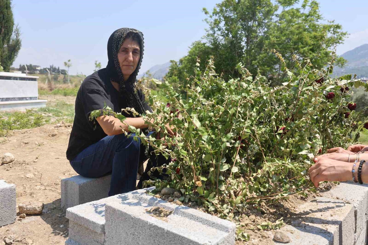 ÖLEN ATTİLA SARIOĞLU'NUN EŞİ GÜLŞAH SARIOĞLU