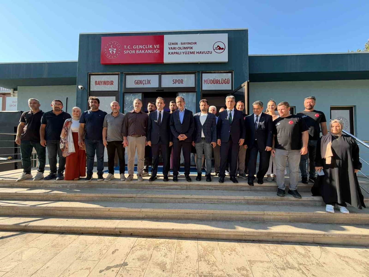 ÖNCEKİ DÖNEM GENÇLİK VE SPOR BAKANI, AK PARTİ İZMİR MİLLETVEKİLİ DR. MUHARREM KASAPOĞLU...