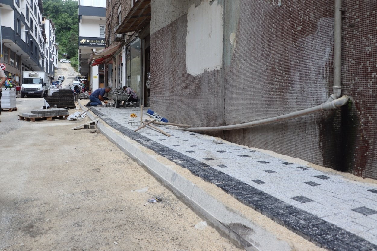 ORDU BÜYÜKŞEHİR BELEDİYESİ TARAFINDAN, KUMRU İLÇESİNDE VATANDAŞLARIN GÜVENLİ VE KONFORLU ULAŞIMINI...