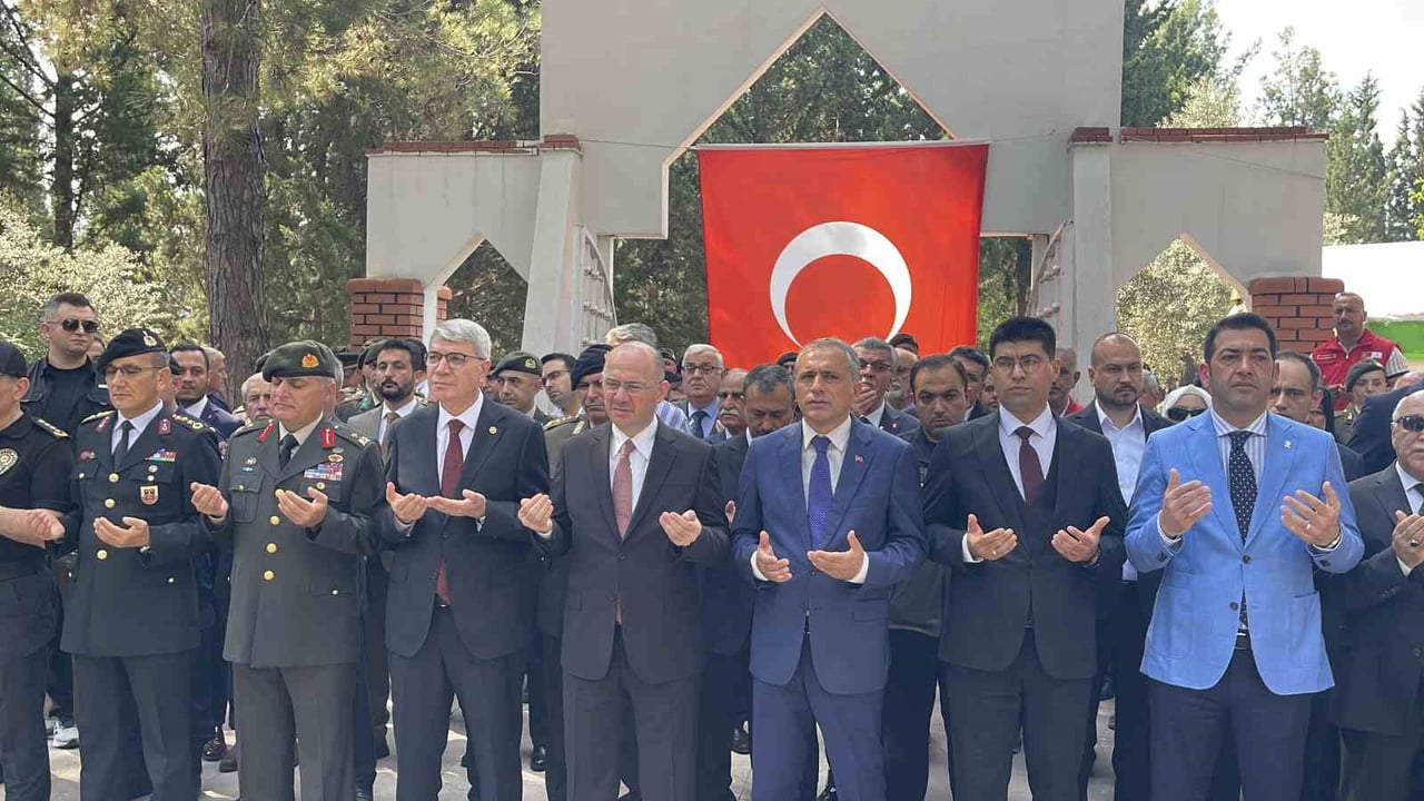 OSMANİYE’DE 15 TEMMUZ ŞEHİTLERİ İÇİN ANMA PROGRAMI DÜZENLENDİ