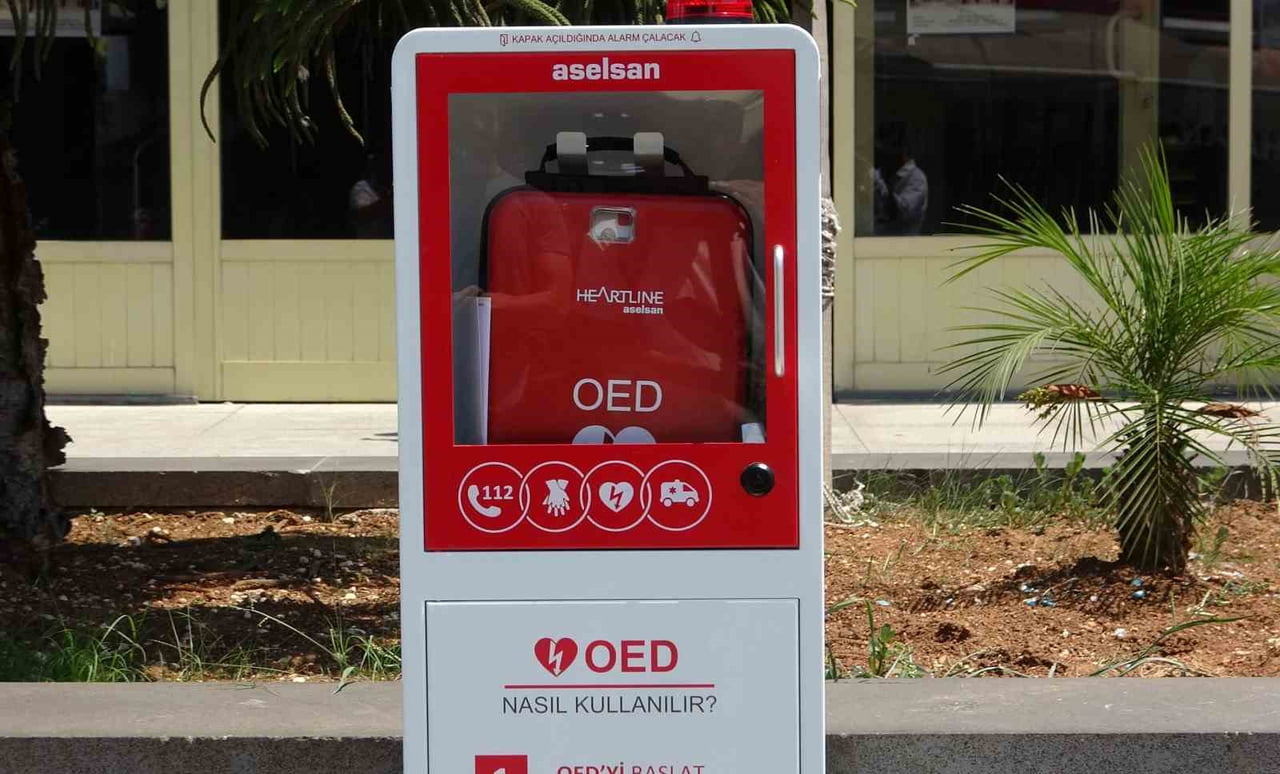 OTOMATİK EKSTERNAL DEFİBRİLATÖR (OED) CİHAZLARI VATANDAŞLARIN YOĞUN BULUNDUĞU KAMUSAL ALANLARA...