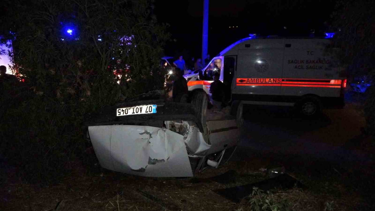 OTOMOBİLİN TAKLA ATMASI SONUCU 4 KİŞİ YARALANDI.