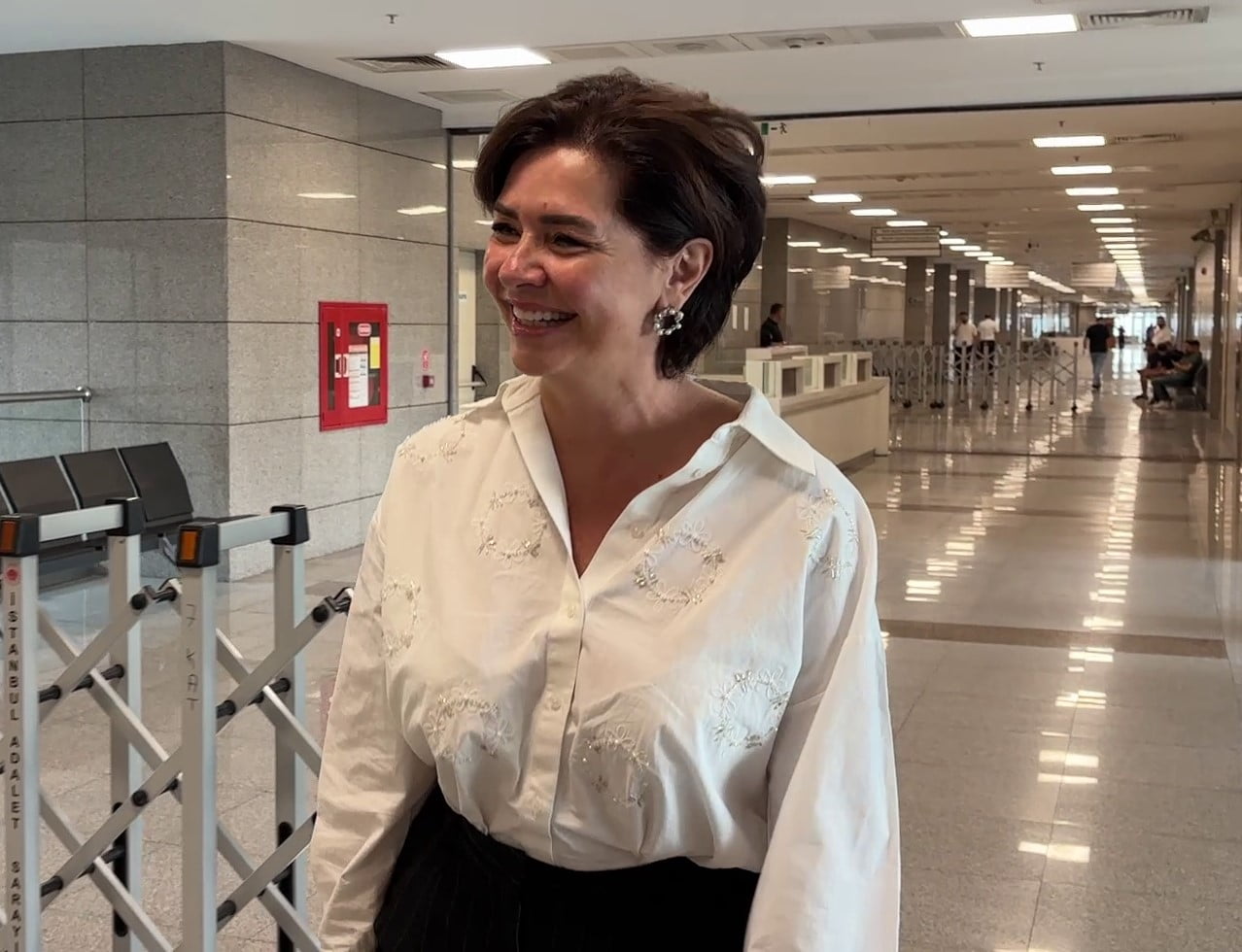 ÖZLEM GÜRSES, İFADE VERMEK ÜZERE ADLİYEYE GELDİ.