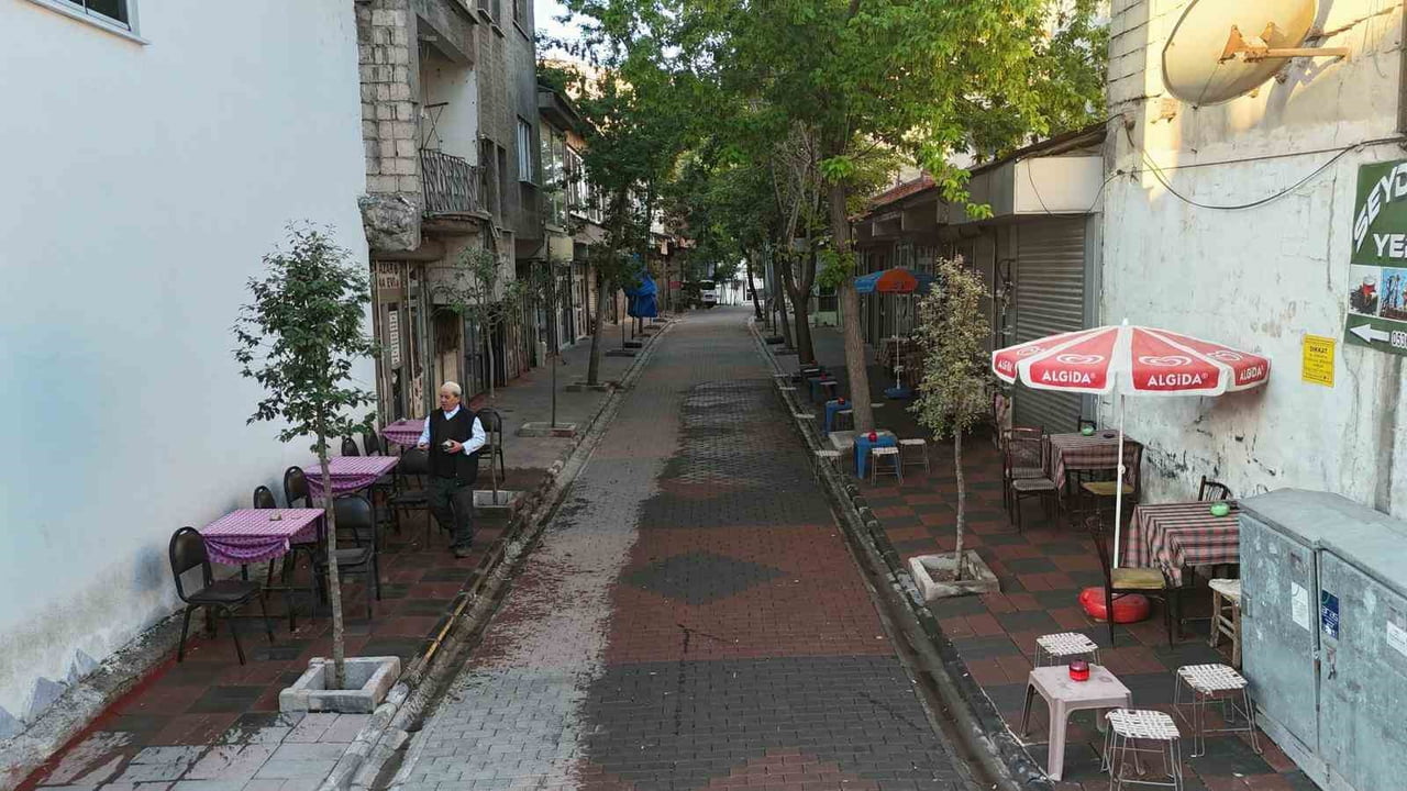PATNOS’TA BUHARA ÇARŞISI YENİLENEN YÜZÜYLE VATANDAŞLARIN HİZMETİNDE