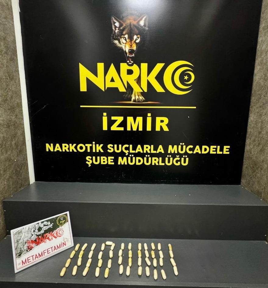 POLİSİN DÜZENLEDİĞİ OPERASYONDA, MİDESİNDE 50 KAPSÜL HALİNDE 490 GRAM METAMFETAMİN TAŞIYAN YABANCI...