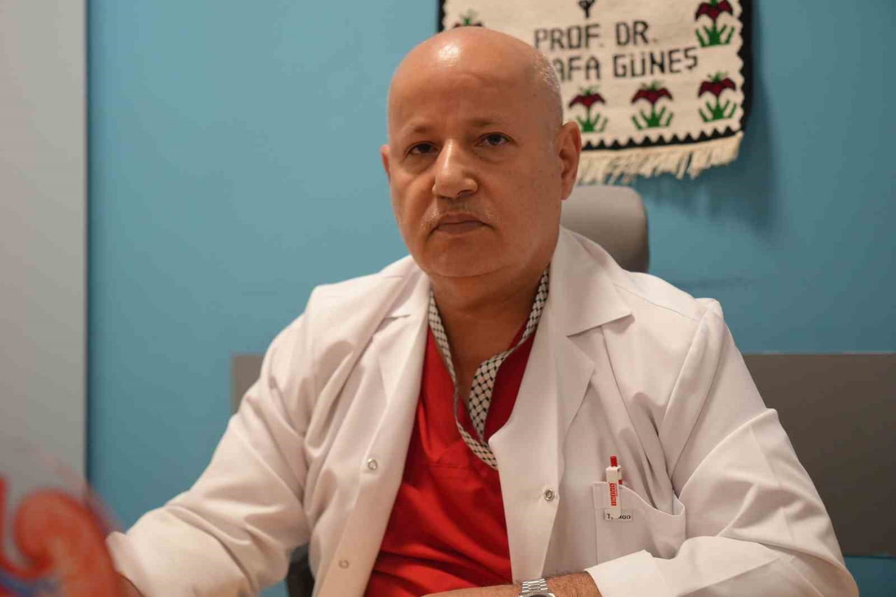 PROF. DR. MUSTAFA GÜNEŞ