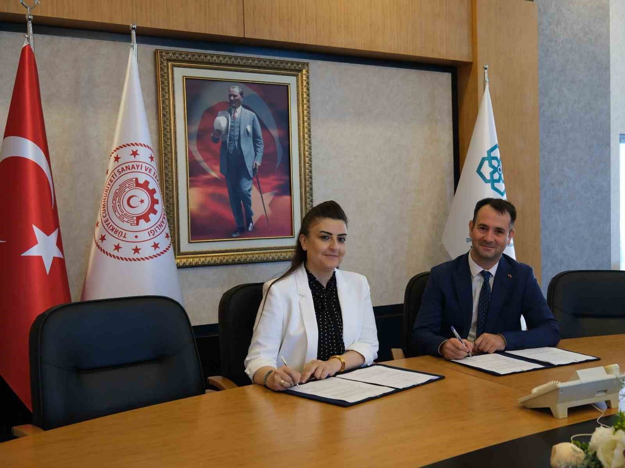 PROJENİN TEKNİK DESTEK SÖZLEŞMESİ, OKA GENEL SEKRETERİ MEHLİKA DİCLE İLE CUMHURBAŞKANLIĞI İLETİŞİM...