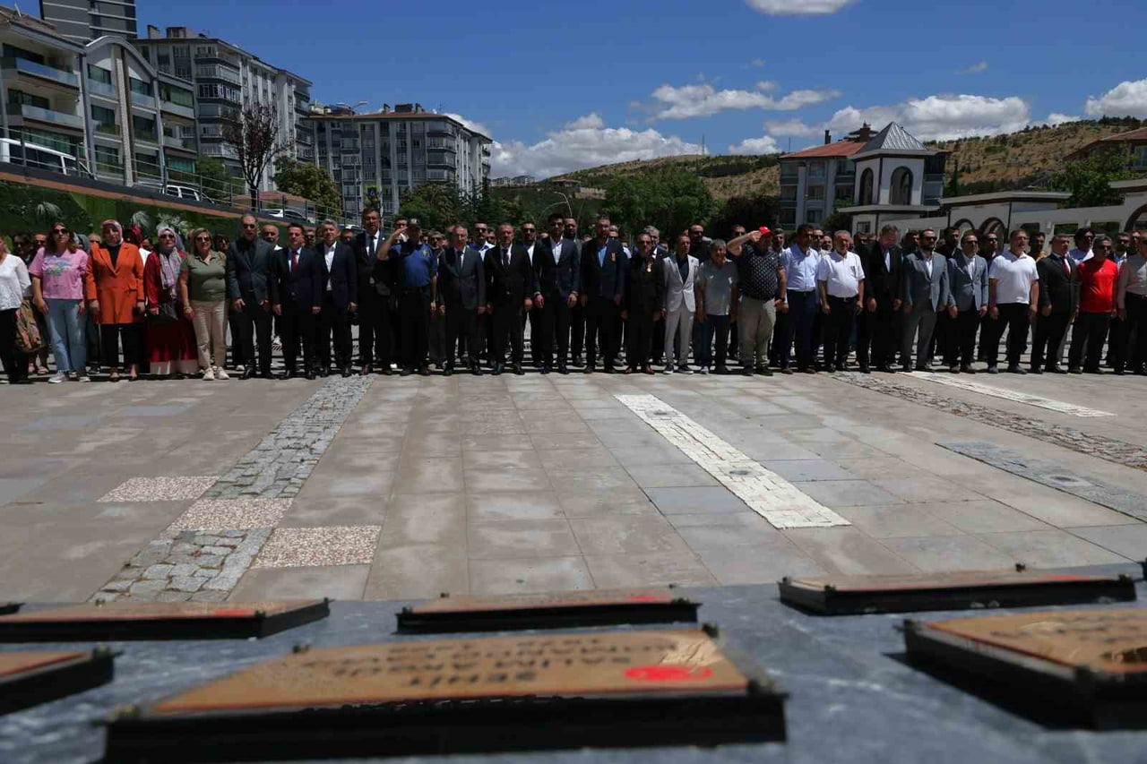 PURSAKLAR BELEDİYE BAŞKANI ERTUĞRUL ÇETİN, 15 TEMMUZ DEMOKRASİ VE MİLLİ BİRLİK GÜNÜ MÜNASEBETİYLE...