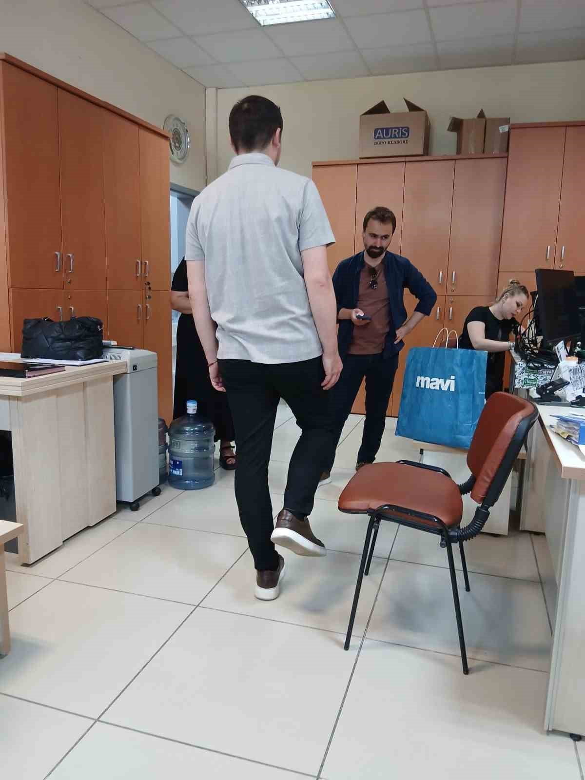 "HAREKET YAŞINI ÖĞREN, SAĞLIKLI YAŞA" ÇALIŞMALARI KAPSAMINDA DÜZCE ADLİYESİ'NDE KURULAN STANTTA...