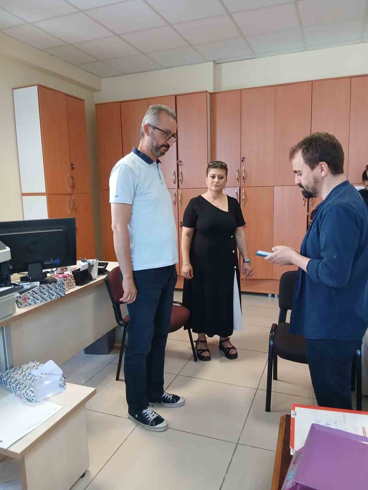 "HAREKET YAŞINI ÖĞREN, SAĞLIKLI YAŞA" ÇALIŞMALARI KAPSAMINDA DÜZCE ADLİYESİ'NDE KURULAN STANTTA...