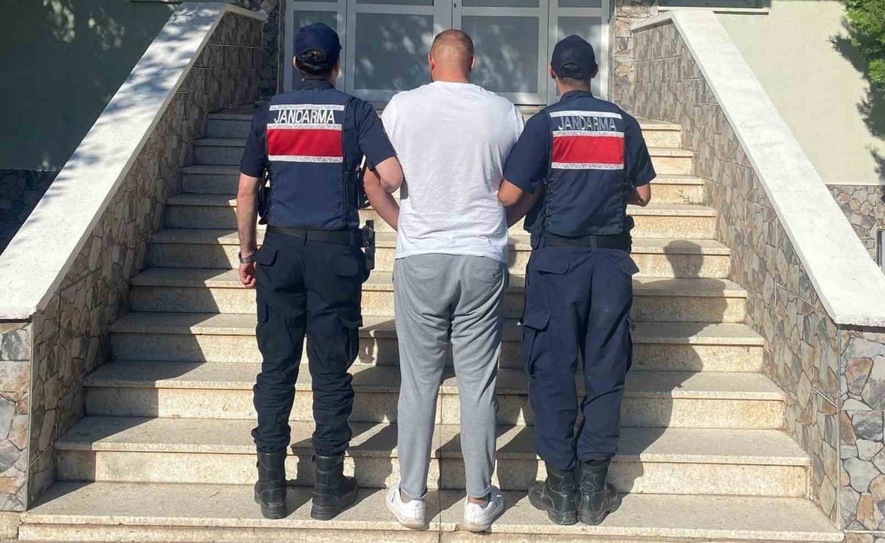 "VERGİ USUL KANUNUNA MUHALEFET" SUÇUNDAN ARANAN O.Ç. (32) YAKALANDI