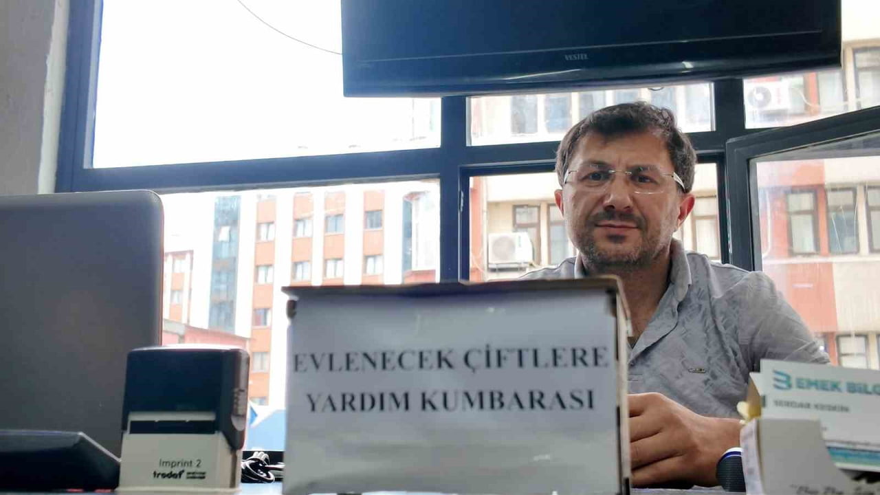 RİZE'DE EVLENECEK ÇİFTLERİN YAŞADIĞI EKONOMİK ZORLUĞU GÖREN ESNAF İŞLETMESİNE 'EVLENECEK ÇİFTLERE...