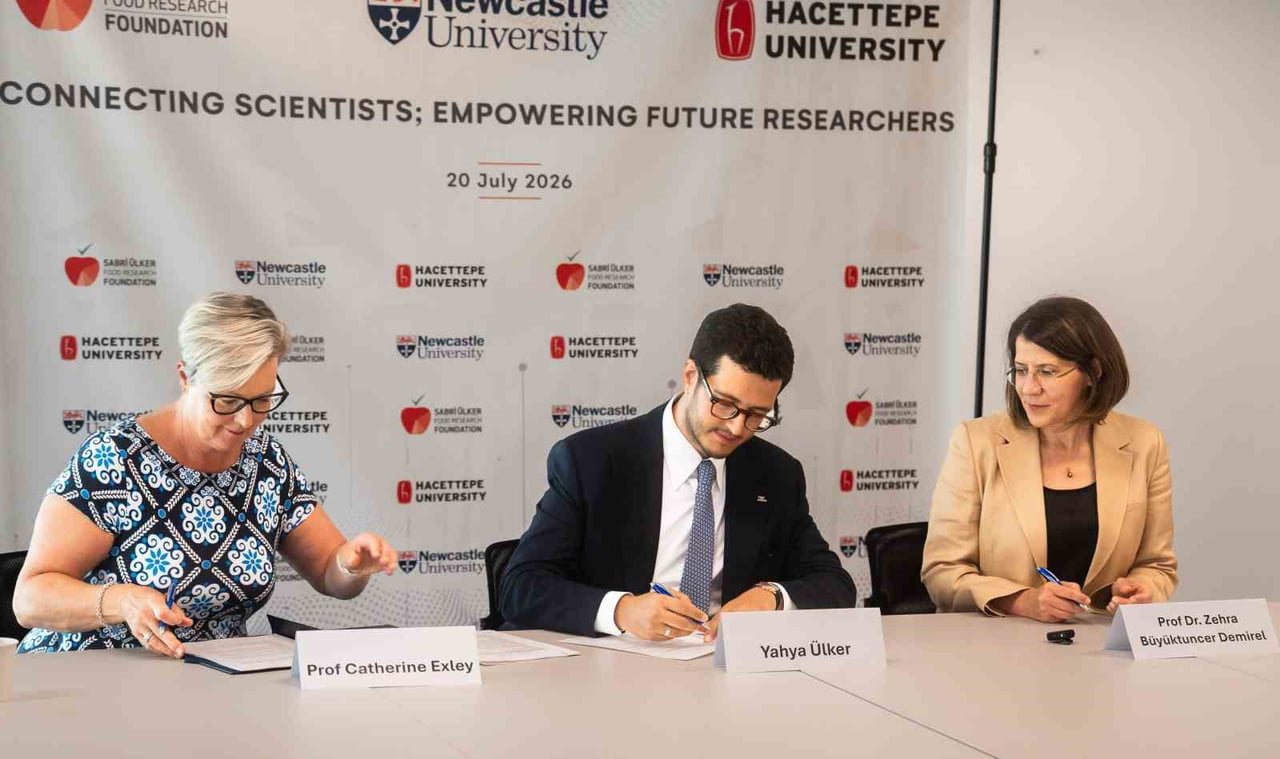 SABRİ ÜLKER VAKFI ÖNCÜLÜĞÜNDE NEWCASTLE ÜNİVERSİTESİ VE HACETTEPE ÜNİVERSİTESİ ARASINDA UZUN...