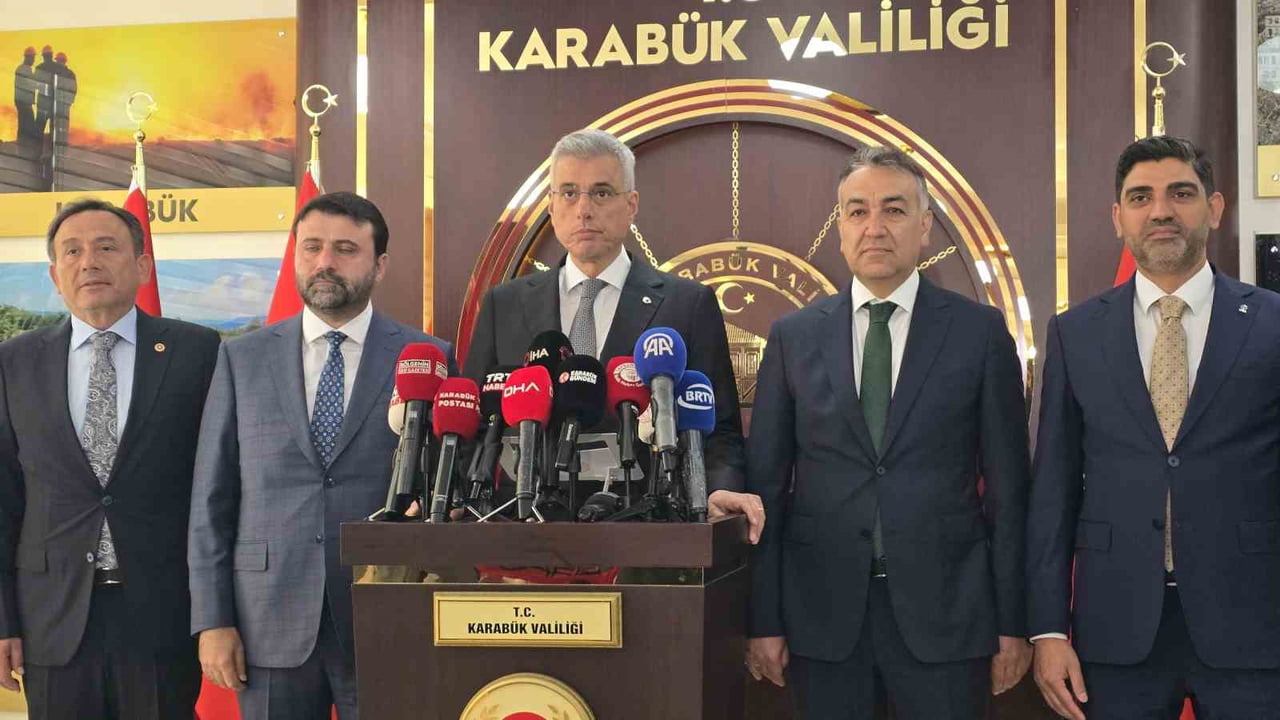 SAĞLIK BAKANI PROF. DR. KEMAL MEMİŞOĞLU, TÜRKİYE'NİN SAĞLIKTA DÜNYANIN ÖRNEK ALDIĞI ÜLKELER...