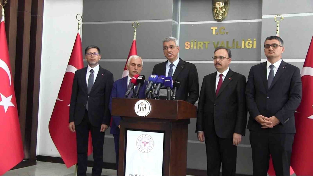 SAĞLIK BAKANI PROF. DR. KEMAL MEMİŞOĞLU, VALİLİK ZİYARETİNDE KONUŞTU