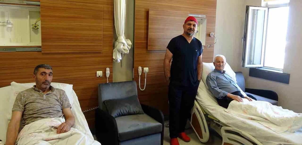 SAĞLIK BİLİMLERİ ÜNİVERSİTESİ (SBÜ) VAN EĞİTİM VE ARAŞTIRMA HASTANESİNDE GÖREVLİ KALP DAMAR...