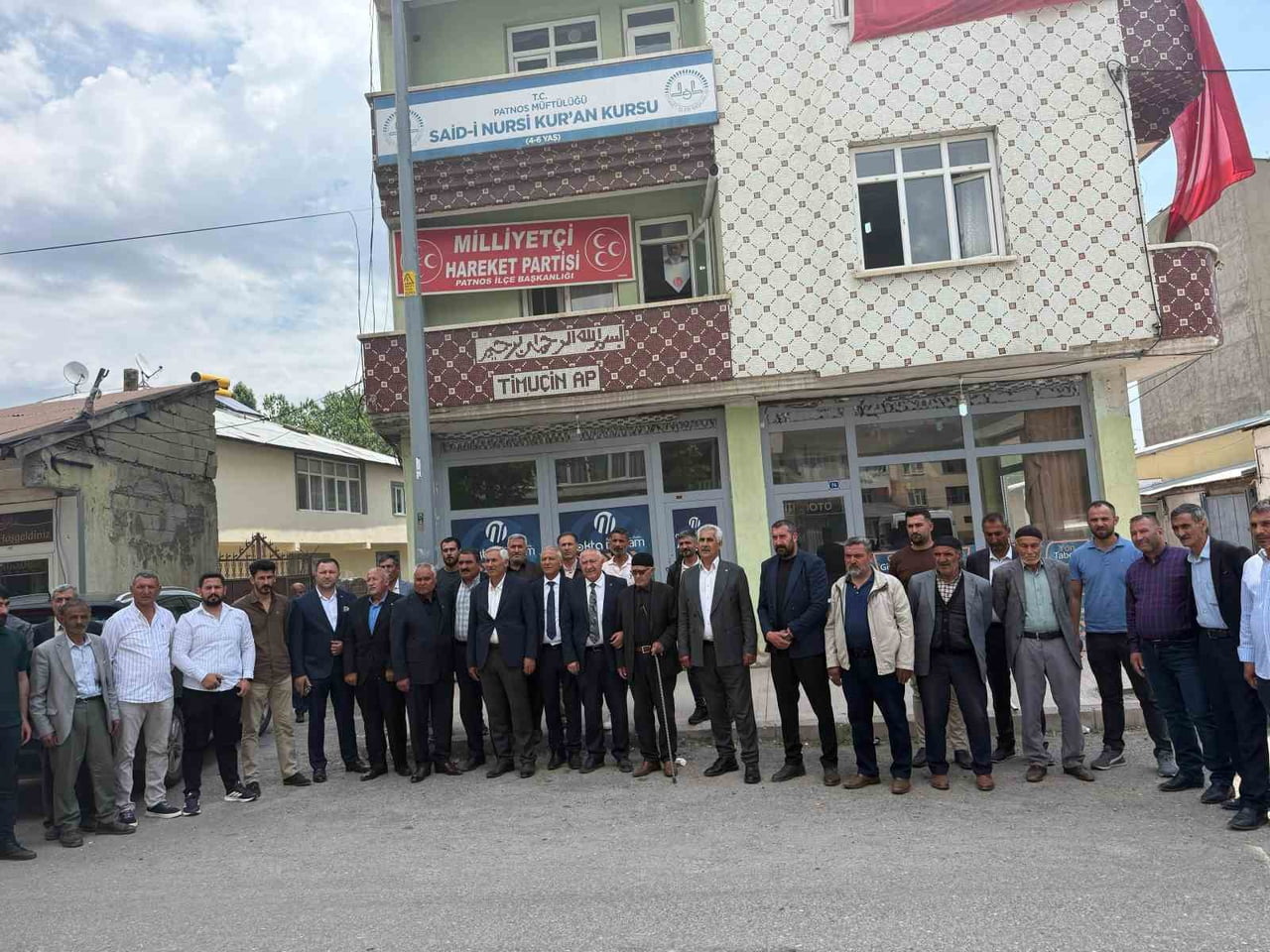 ŞAHİN YAMAN, MHP PATNOS İLÇE BAŞKANI SEÇİLDİ