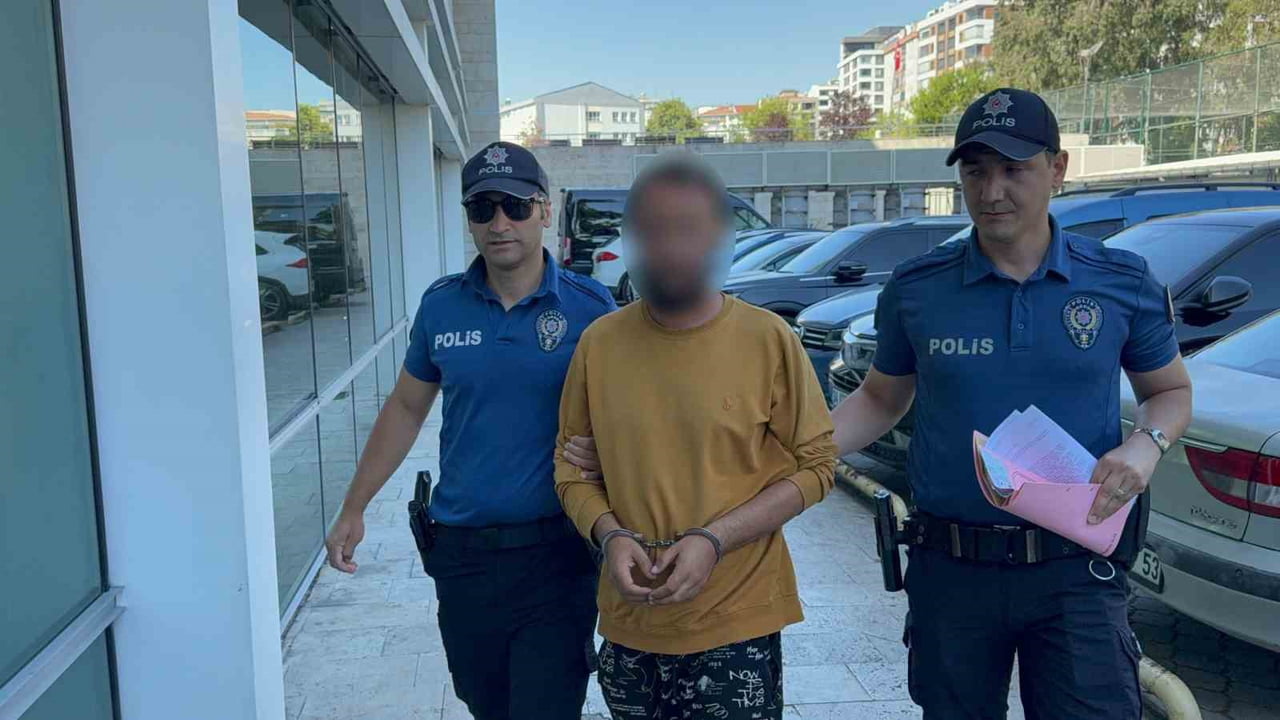ŞAHIS, POLİS TARAFINDAN YAKALANARAK ADLİYEYE SEVK EDİLDİ.