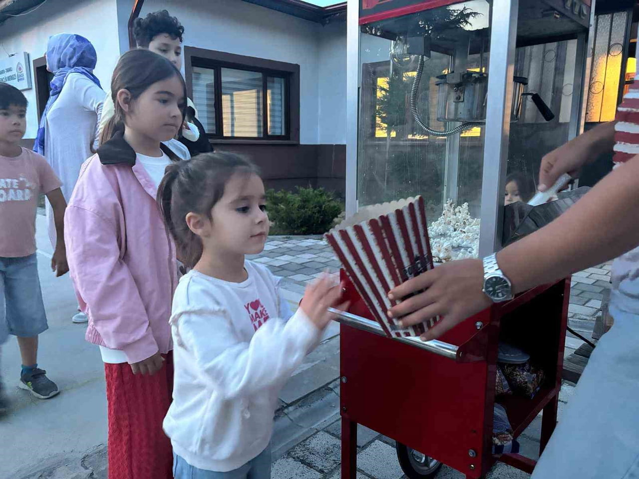 SAKARYA'DA ÇOCUKLAR VE AİLELERE YÖNELİK DÜZENLENEN "YAZ SİNEMASI" ETKİNLİKLERİ, TEMMUZ AYI BOYUNCA...