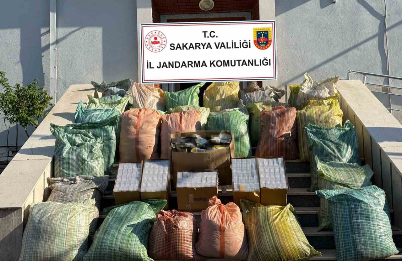 SAKARYA'NIN SERDİVAN İLÇESİNDE JANDARMA EKİPLERİNCE DÜZENLENEN KAÇAKÇILIK OPERASYONUNDA, 560 BİN...