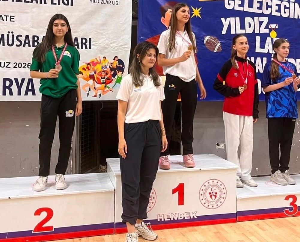SAKARYA BÜYÜKŞEHİR BELEDİYESİ SPOR KULÜBÜ SPORCULARI; GÜREŞ, BİSİKLET, KARATE VE KİCK BOKS...