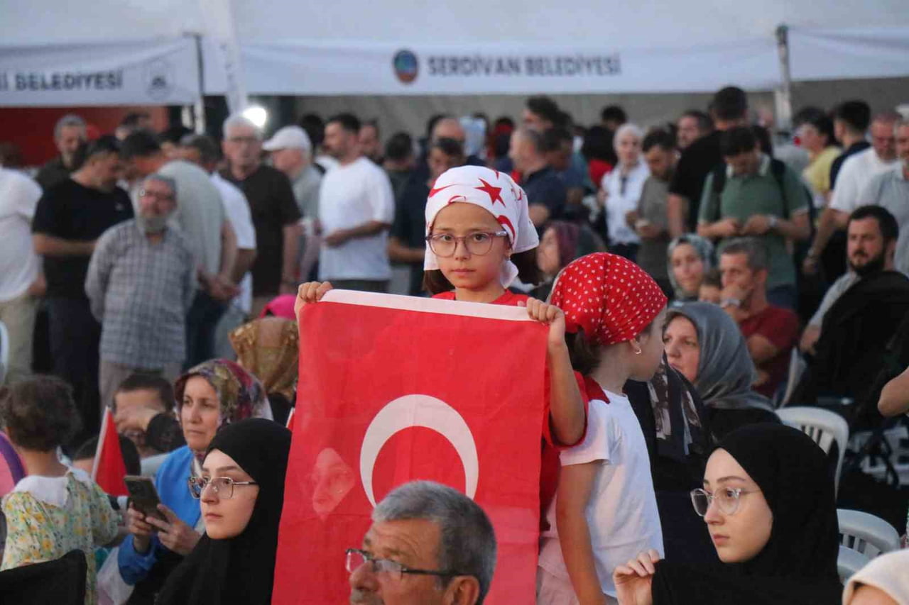 SAKARYA HALKI, 15 TEMMUZ HAİN DARBE GİRİŞİMİNİN 9'UNCU SENE-İ DEVRİYESİNDE BÜYÜKŞEHİR BELEDİYESİ...