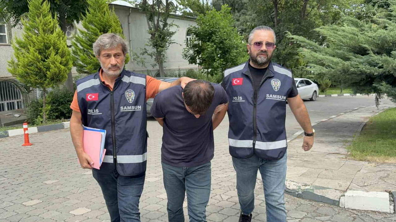 SAMSUN'DA TELEFONDA KENDİLERİNİ 'POLİS' OLARAK TANITARAK 48 YAŞINDAKİ KADINI YAKLAŞIK 1 MİLYON 500...