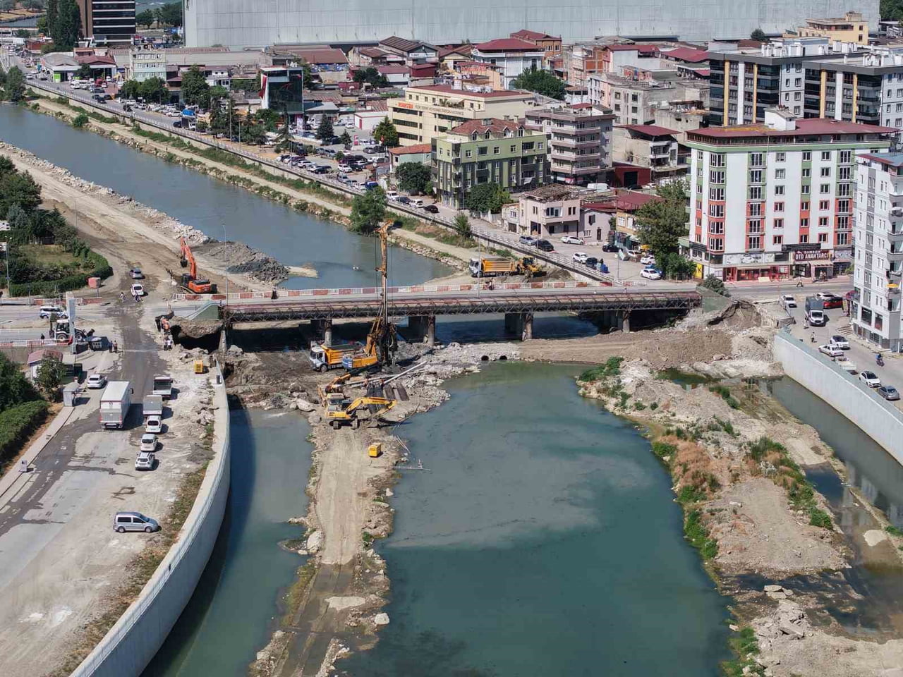 SAMSUN'UN İLKADIM İLÇESİNDEKİ 100. YIL KÖPRÜSÜ DEVLET SU İŞLERİ'NİN (DSİ) MERT IRMAĞI ISLAH...