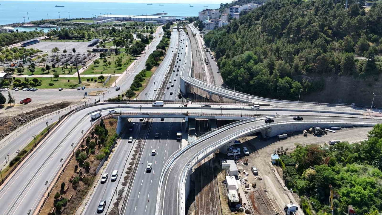 SAMSUN BÜYÜKŞEHİR BELEDİYESİ, KENAN ŞARA KÖPRÜLÜ KAVŞAĞI PROJESİ’NDE ÖNEMLİ BİR ETAP DAHA...