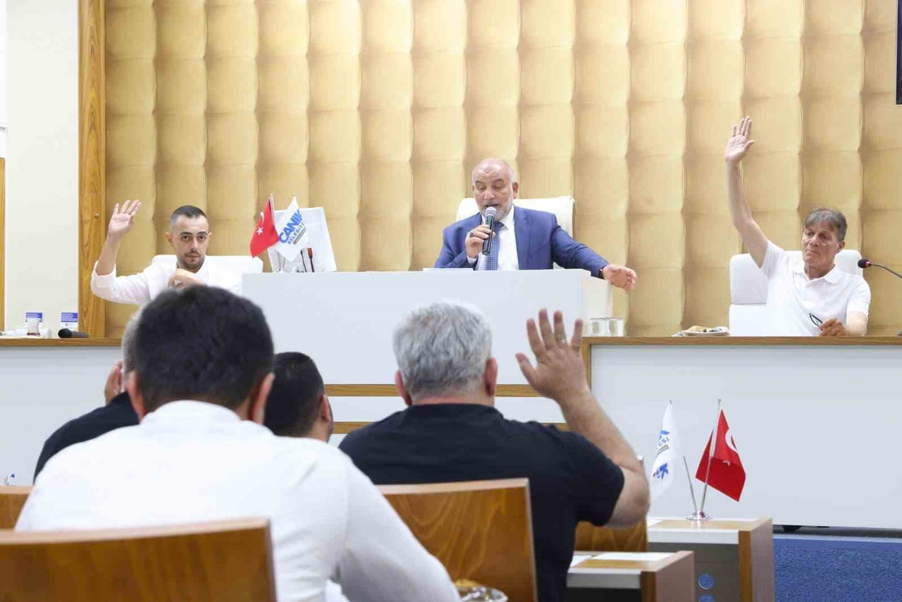 SAMSUN CANİK BELEDİYE BAŞKANI İBRAHİM SANDIKÇI, "CANİK'İMİZİN İÇİN SAHADA ÇALIŞIYOR, İLÇEMİZİN...