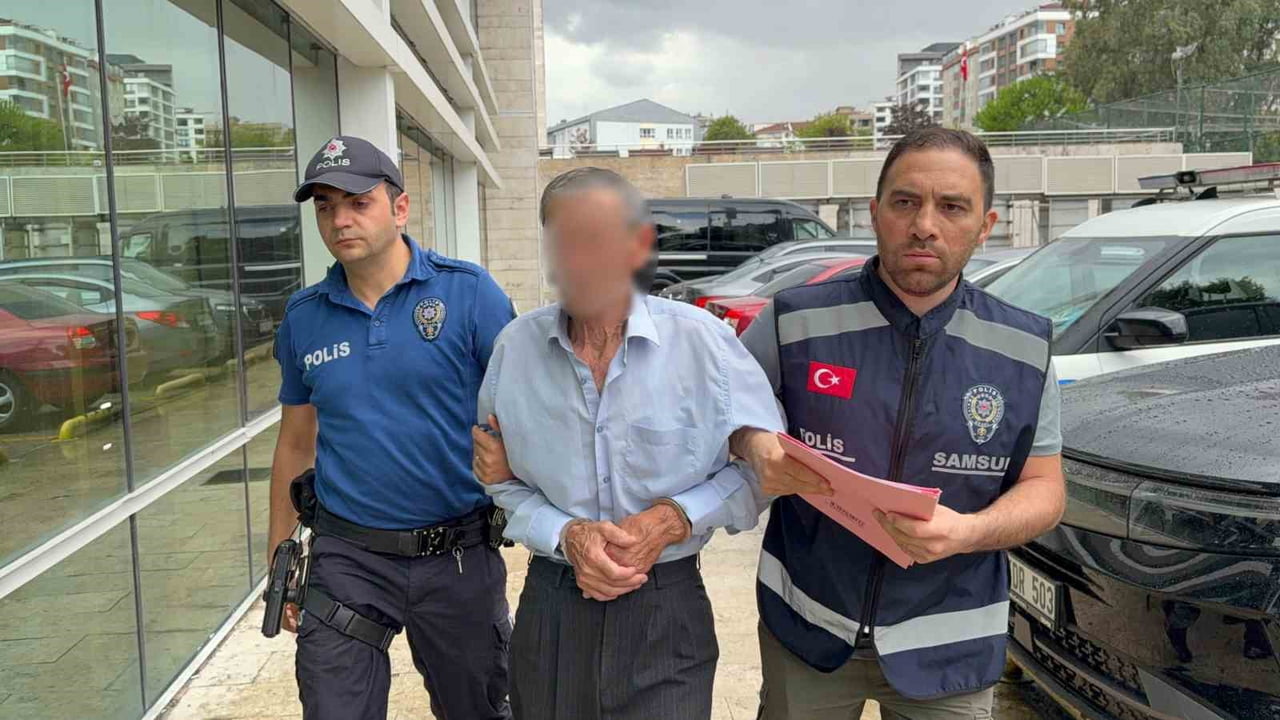 SAMSUN’DA TRAMVAYDA BİR KADINA YÖNELİK HAYASIZCA DAVRANARAK CİNSEL TACİZDE BULUNDUĞU İDDİASIYLA...