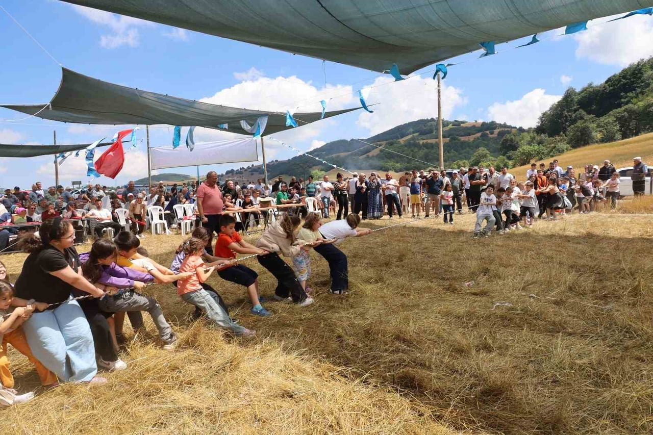 SAMSUN’UN BAFRA İLÇESİNDE DÜZENLENEN “İĞDİR BOYU 2. TOYU YAYLA ŞENLİĞİ VE PİKNİK BULUŞMASI”...