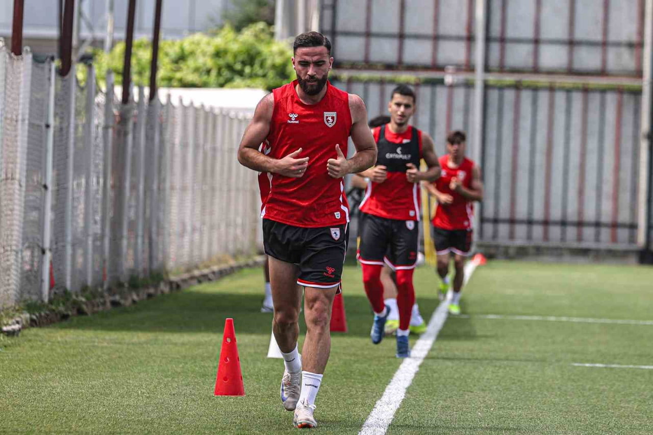 SAMSUNSPOR, TRENDYOL SÜPER LİG 2026-2027 SEZONU HAZIRLIKLARI KAPSAMINDA İLK ANTRENMANINI TEKNİK...