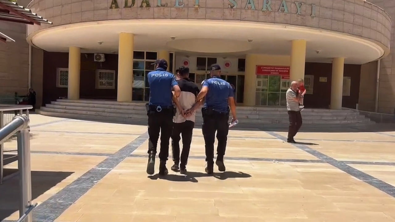 ŞANLIURFA'DA "KENDİSİNİ KAMU GÖREVLİSİ VEYA BANKA, SİGORTA VE BENZERİ KURUM ÇALIŞANI OLARAK...