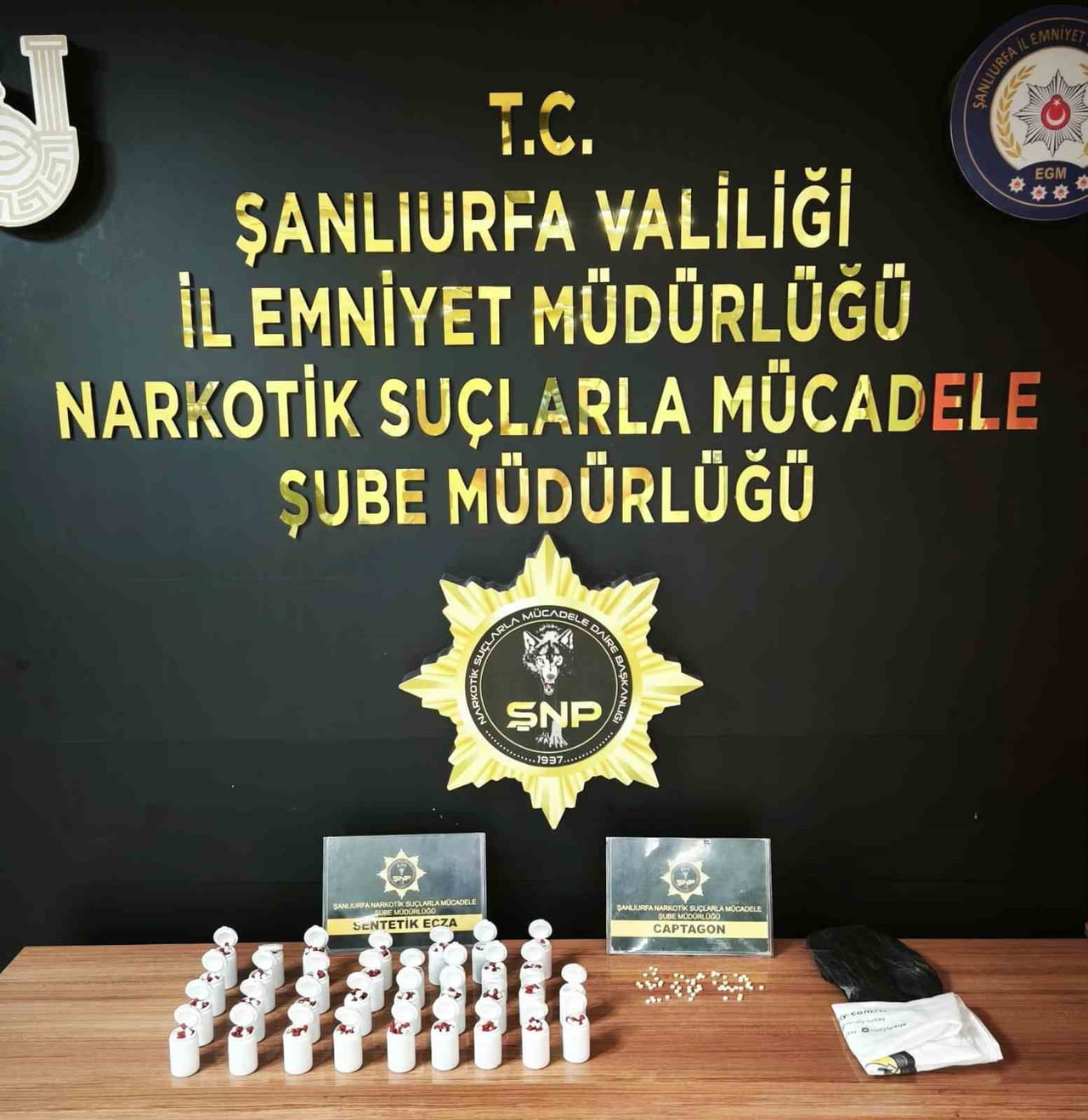 ŞANLIURFA'DA UYUŞTURUCU OPERASYONU: 3 TUTUKLAMA