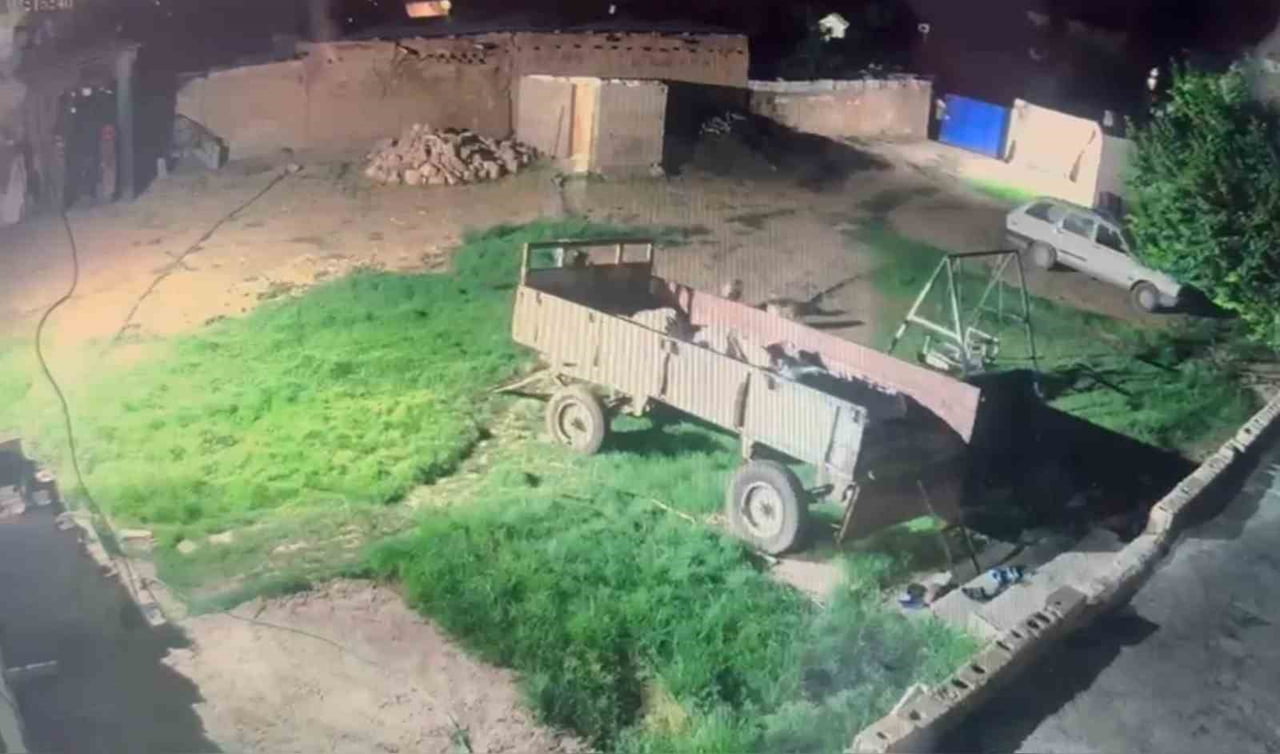 ŞANLIURFA’DA AK PARTİ BELEDİYE MECLİS ÜYESİNİN EVİNE SİLAHLI SALDIRI DÜZENLENDİ. GÜVENLİK...
