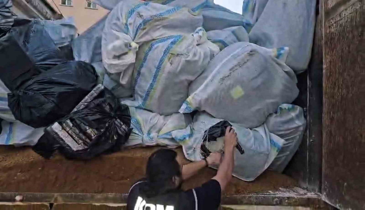 ŞANLIURFA’DA POLİS EKİPLERİ TARAFINDAN GERÇEKLEŞTİRİLEN OPERASYONDA PİYASA DEĞERİ 3 BUÇUK MİLYON...