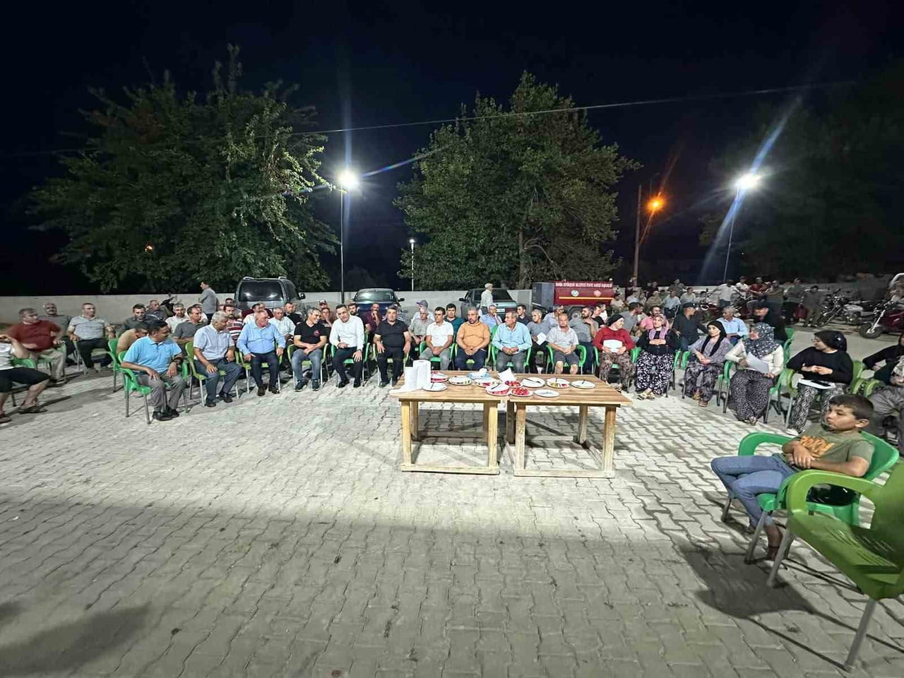 SARIGÖL'DE DÜZENLENEN BÜYÜKBAŞ VE KÜÇÜKBAŞ HAYVAN YETİŞTİRİCİLİĞİ KURSU'NU BAŞARIYLA TAMAMLAYAN...
