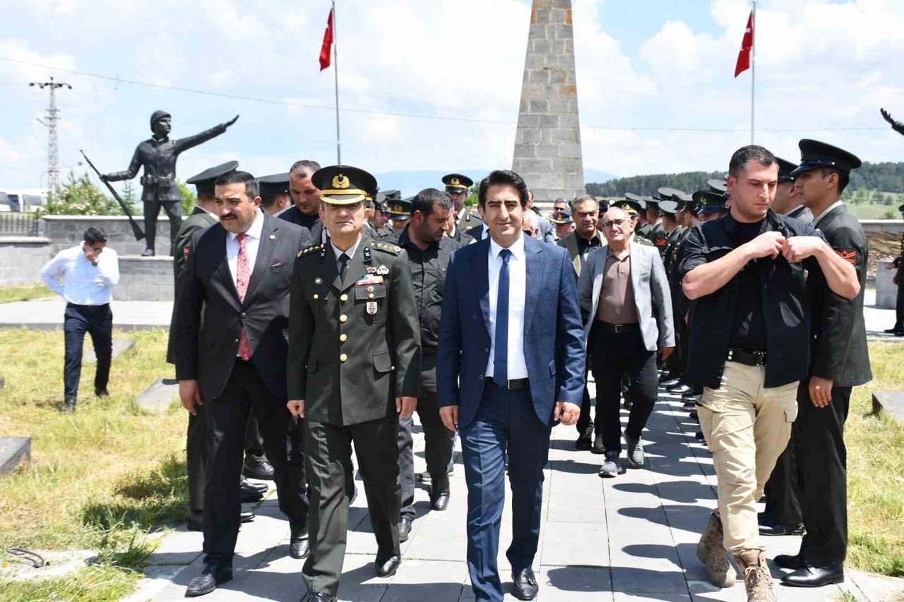 SARIKAMIŞ'TA 15 TEMMUZ'UN 10. YILINDA BİRLİK VE BERABERLİK MESAJI(KARS-İHA)