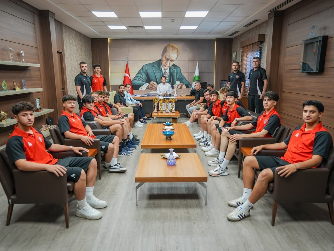 ŞEHİTKAMİL BELEDİYE BAŞKANI UMUT YILMAZ, U18 TÜRKİYE ŞAMPİYONASI’NI TÜRKİYE ÜÇÜNCÜSÜ OLARAK...
