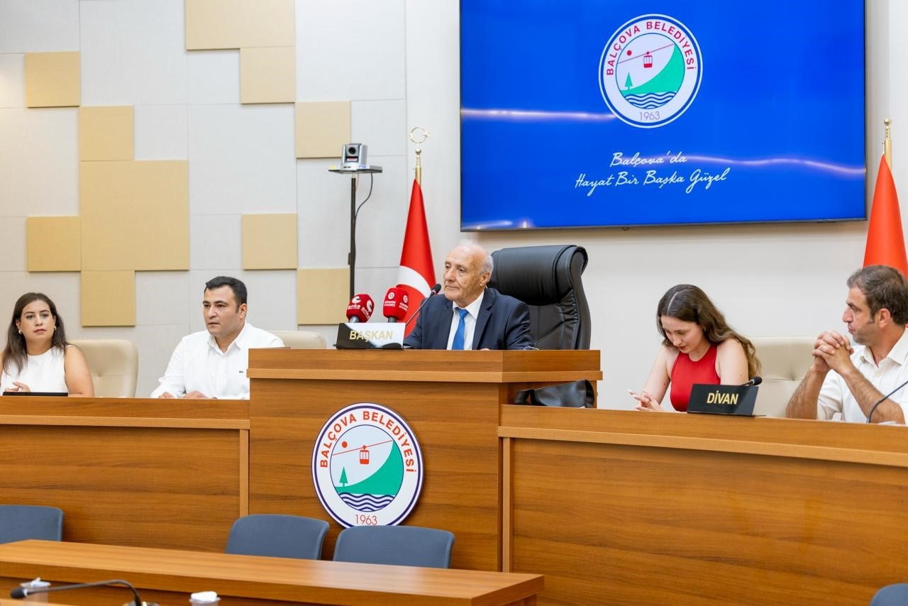 SELAHATTİN YILDIZ OY SAYIM İŞLEMLERİNİN TAMAMLANMASININ ARDINDAN MECLİS ÜYELERİNE HİTAP...