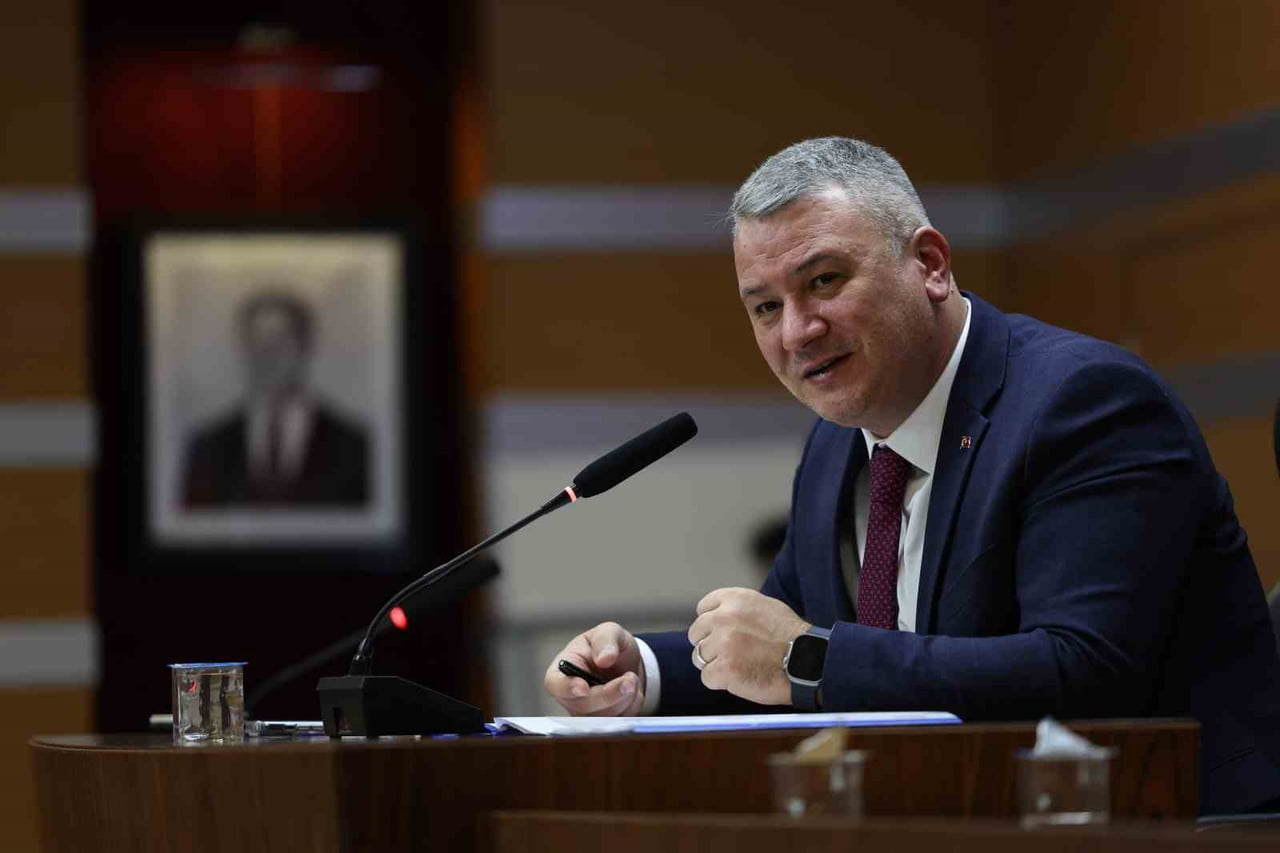 SERDİVAN BELEDİYE BAŞKANI OSMAN ÇELİK