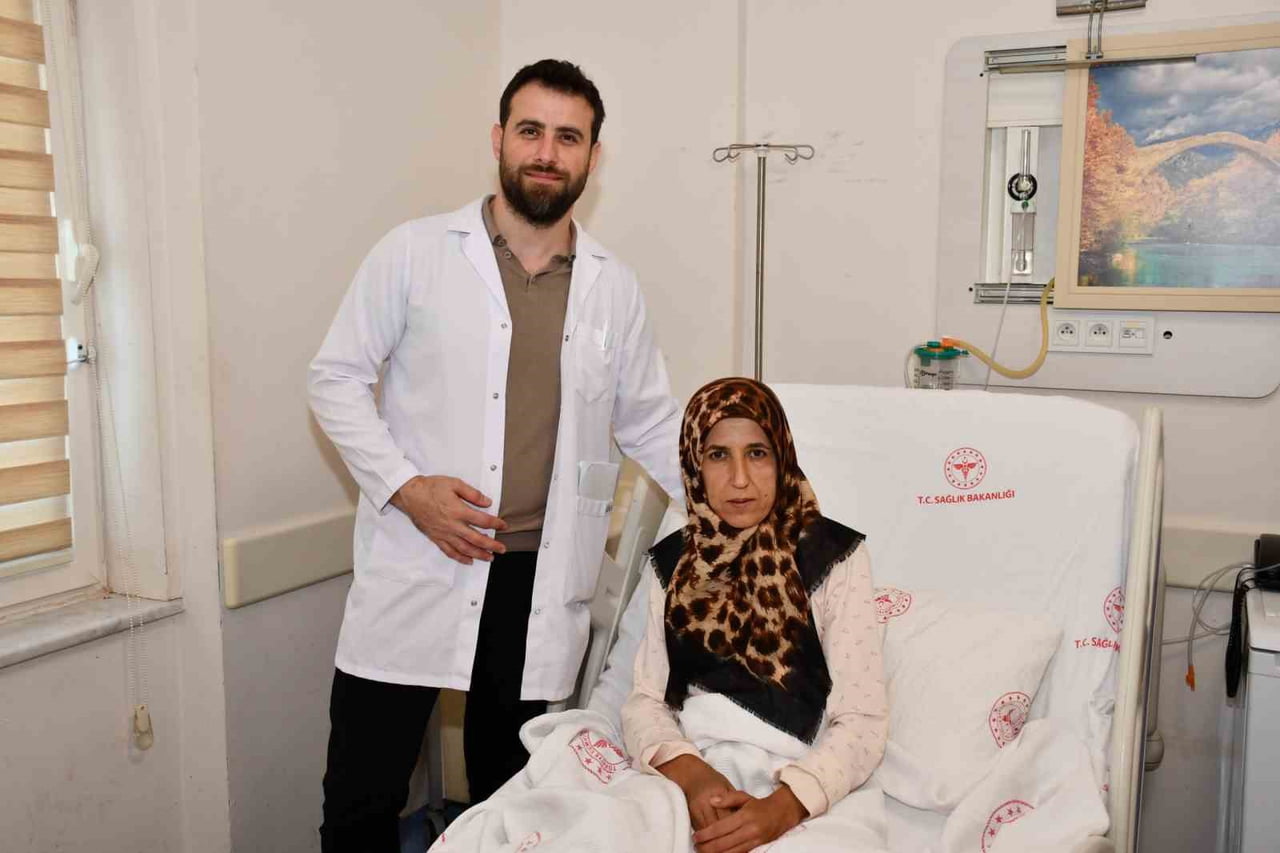 SEVİM TİRYAKİ VE DR. ÖĞR. ÜYESİ HİLMİ KESKİN