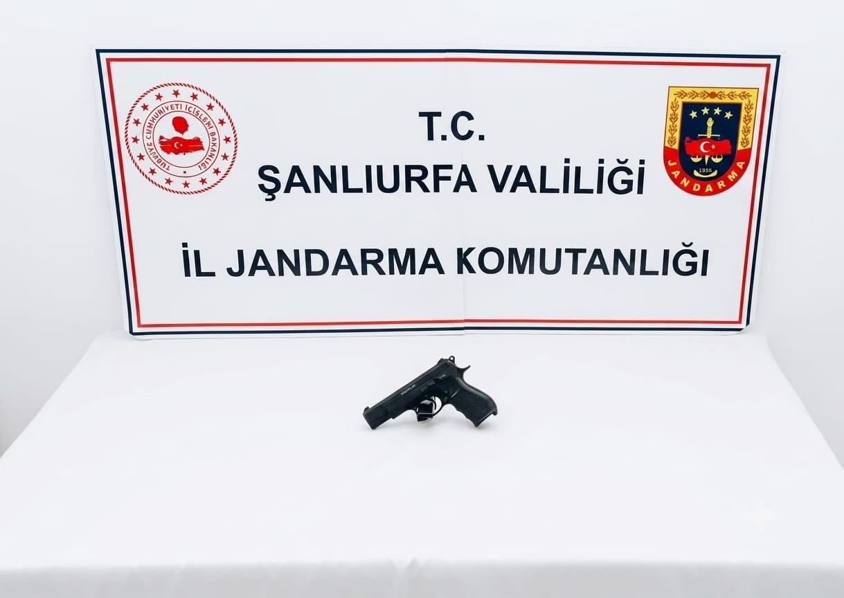 SİLAHA EL KONULURKEN GÖZALTINA ALINAN ŞAHISLAR HAKKINDA İŞLEM BAŞLATILDI.