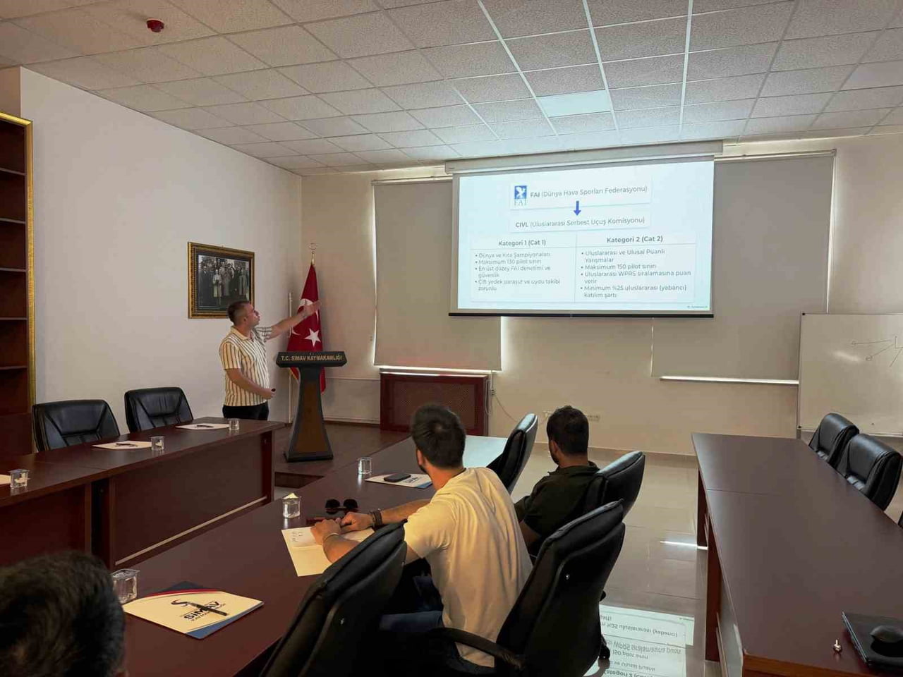 SİMAV’DA YEŞİLAY YAMAÇ PARAŞÜTÜ MESAFE TÜRKİYE ŞAMPİYONASI HAZIRLIK TOPLANTISI...