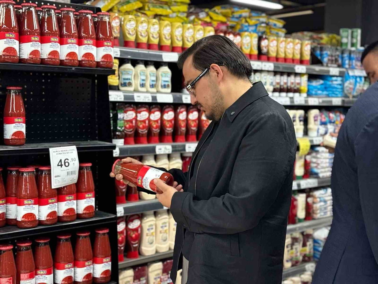 SİNCAN BELEDİYESİ ZABITA EKİPLERİ, GENEL KOORDİNATÖR İSMAİL CAN OCAK ÖNCÜLÜĞÜNDE MARKET...