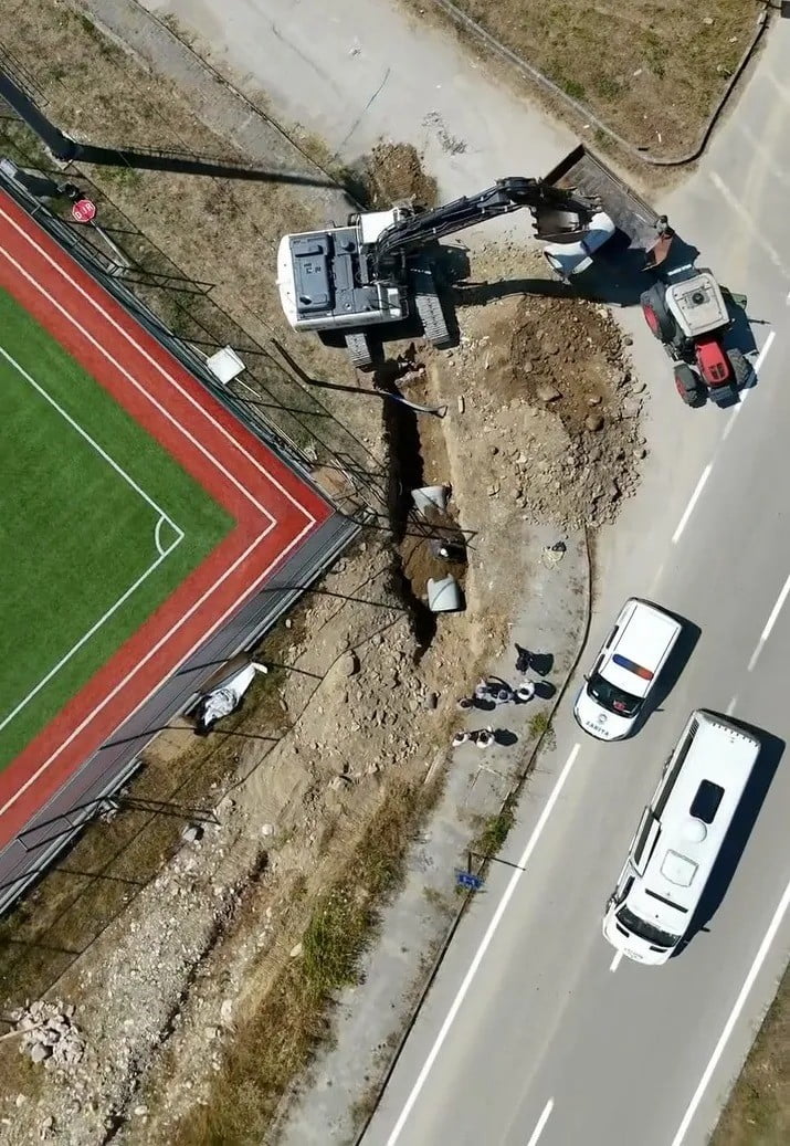 SİNOP'UN ERFELEK İLÇESİNDE, YOĞUN YAĞIŞLAR NEDENİYLE YAŞANAN SU BASKINLARINI ÖNLEMEK AMACIYLA...