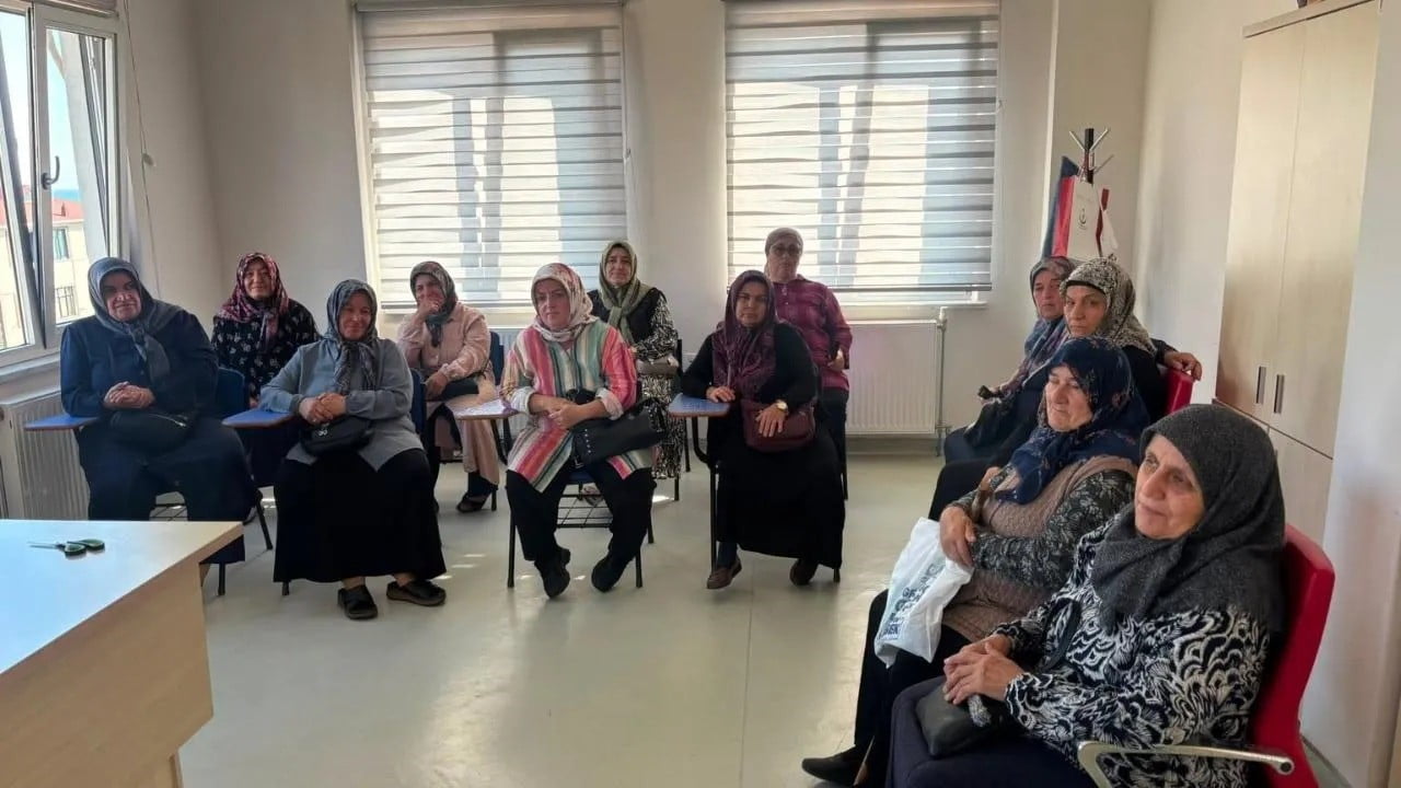SİNOP’UN GERZE İLÇESİNDE, TOPLUM SAĞLIĞI MERKEZİ TARAFINDAN VATANDAŞLARA YÖNELİK SAĞLIK EĞİTİMİ...