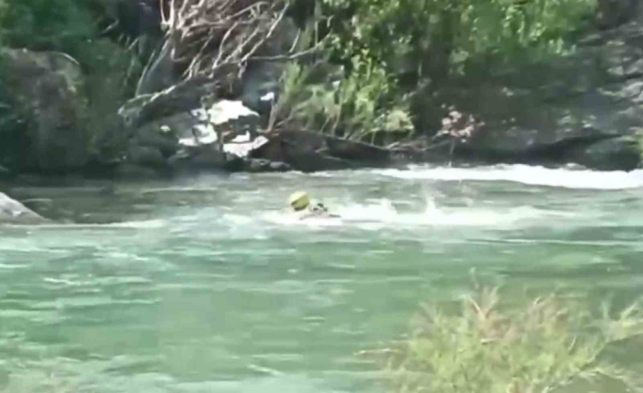 ŞIRNAK'IN BEYTÜŞŞEBAP İLÇESİNDE HABUR ÇAYI'NA DÜŞEREK KAYBOLAN 28 YAŞINDAKİ ERKAN SAK'I ARAMA...