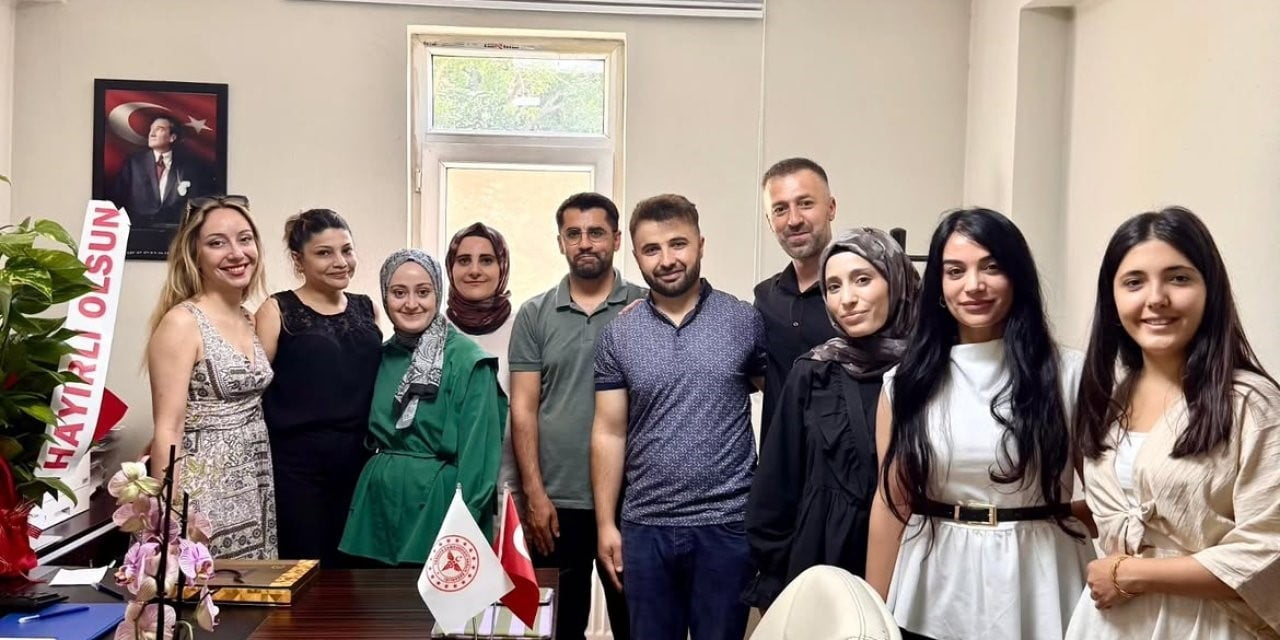 ŞIRNAK'IN ULUDERE İLÇESİNDE İLÇE SAĞLIK MÜDÜRLÜĞÜ GÖREVİNDE DEVİR TESLİM TÖRENİ GERÇEKLEŞTİRİLDİ....